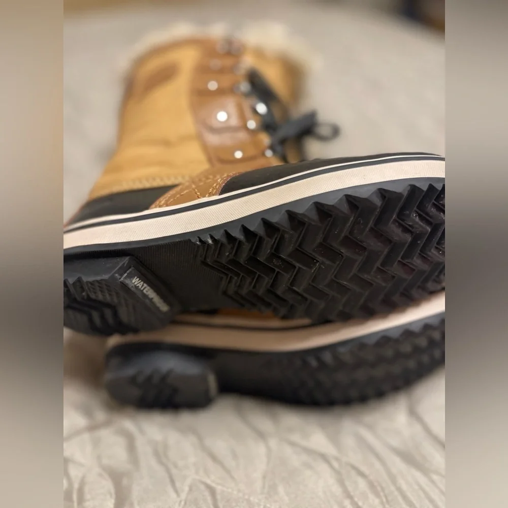 Sorel Kids Tan Brown Black Faux-Fur Lace-Up Winter Boots